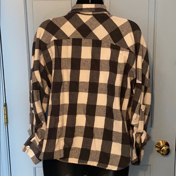 Black and white soft light flannel - Picture 2 of 2